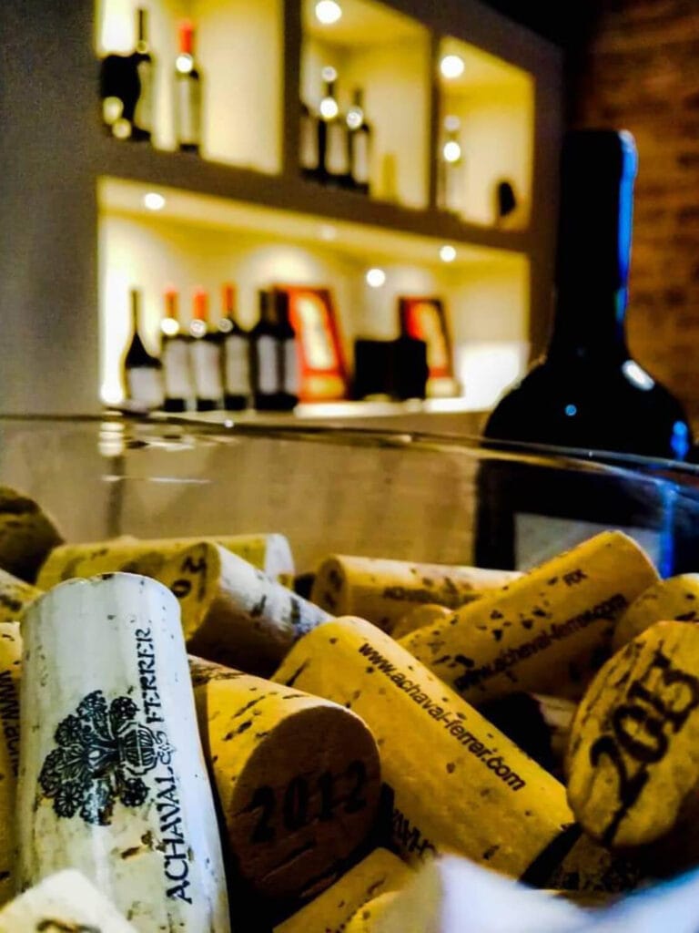 Premios y menciones especiales en Bodega Achaval Ferrer, Mendoza - Mendoza Wine Transfers