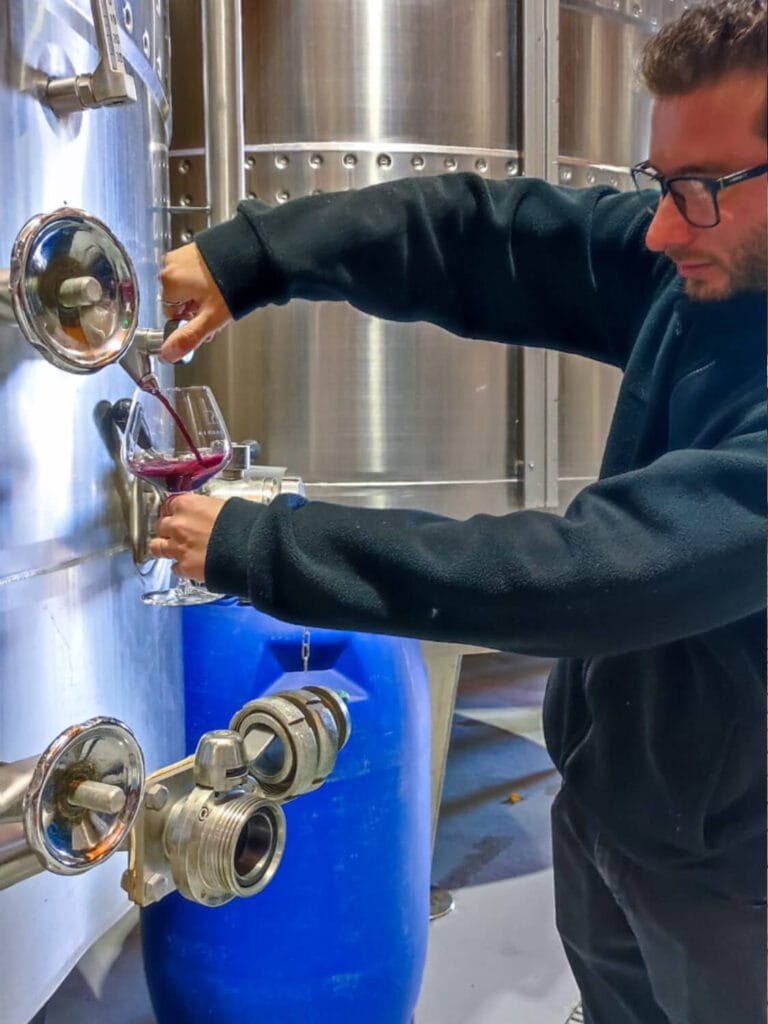 WhatsApp Image 2023-07-28 at 19.07.37 (1) (1) (1) (2)