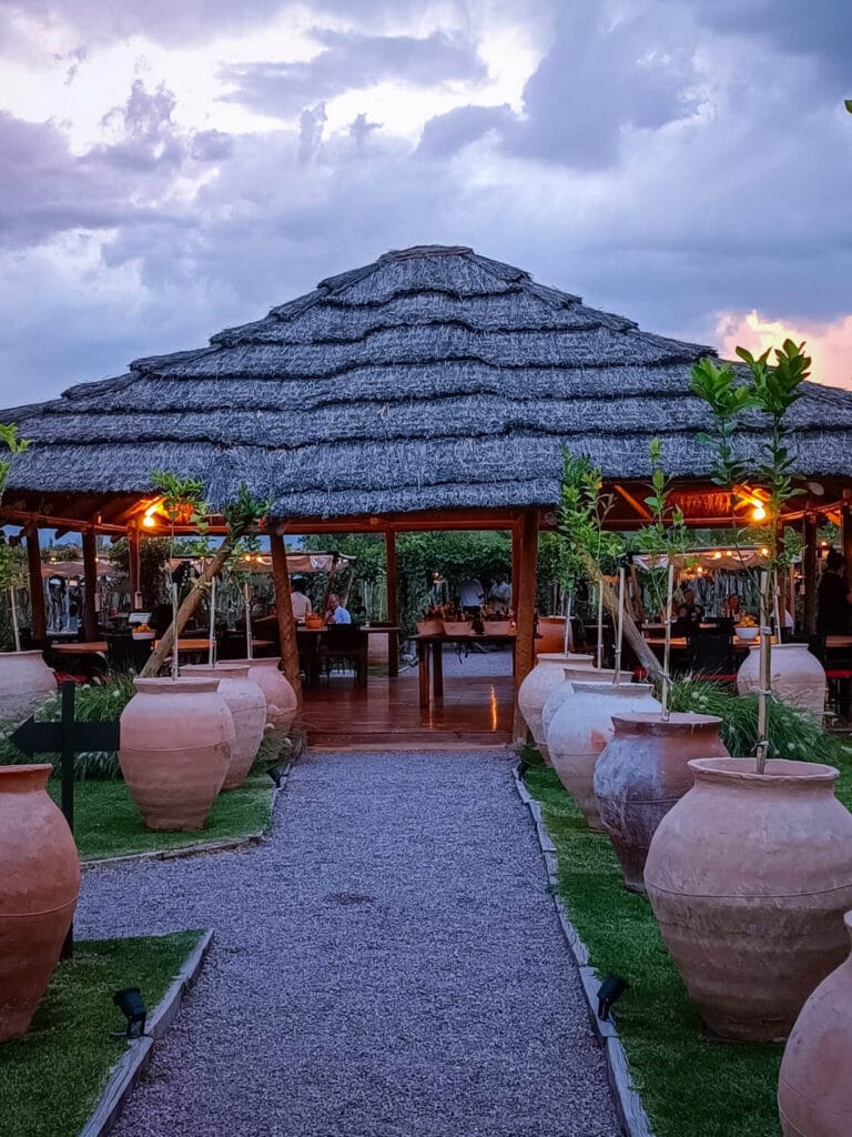 Ingreso al restaurante Ramos Generales de Francis Mallmann en Bodega Kaiken - Mendoza Wine Transfers