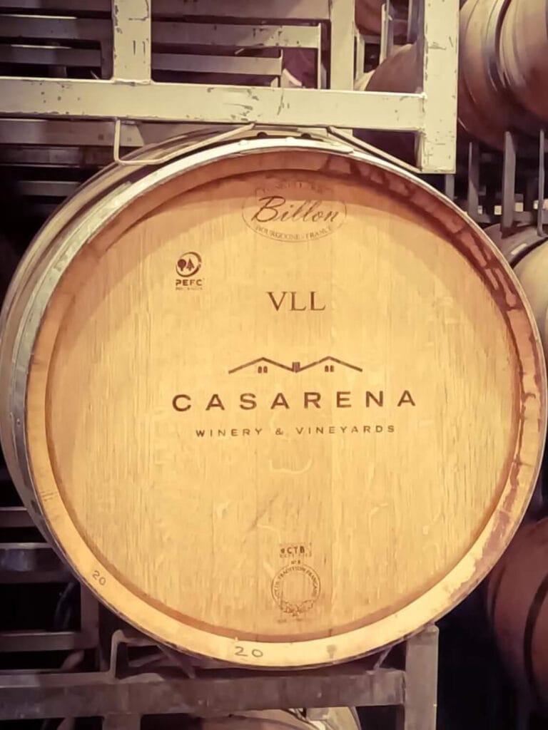 Barrica de roble en Bodega Casarena, Luján de Cuyo - Mendoza Wine Transfers