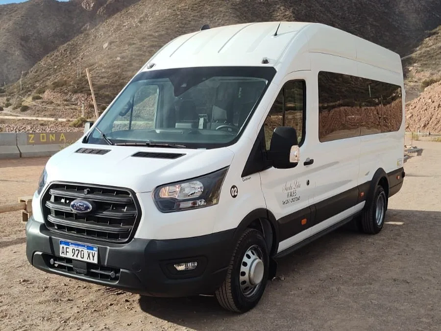 Ford Transit traslados ejecutivos Valle de Uco Mendoza - Ford Transit executive van transfers - Transporte executivo mwt